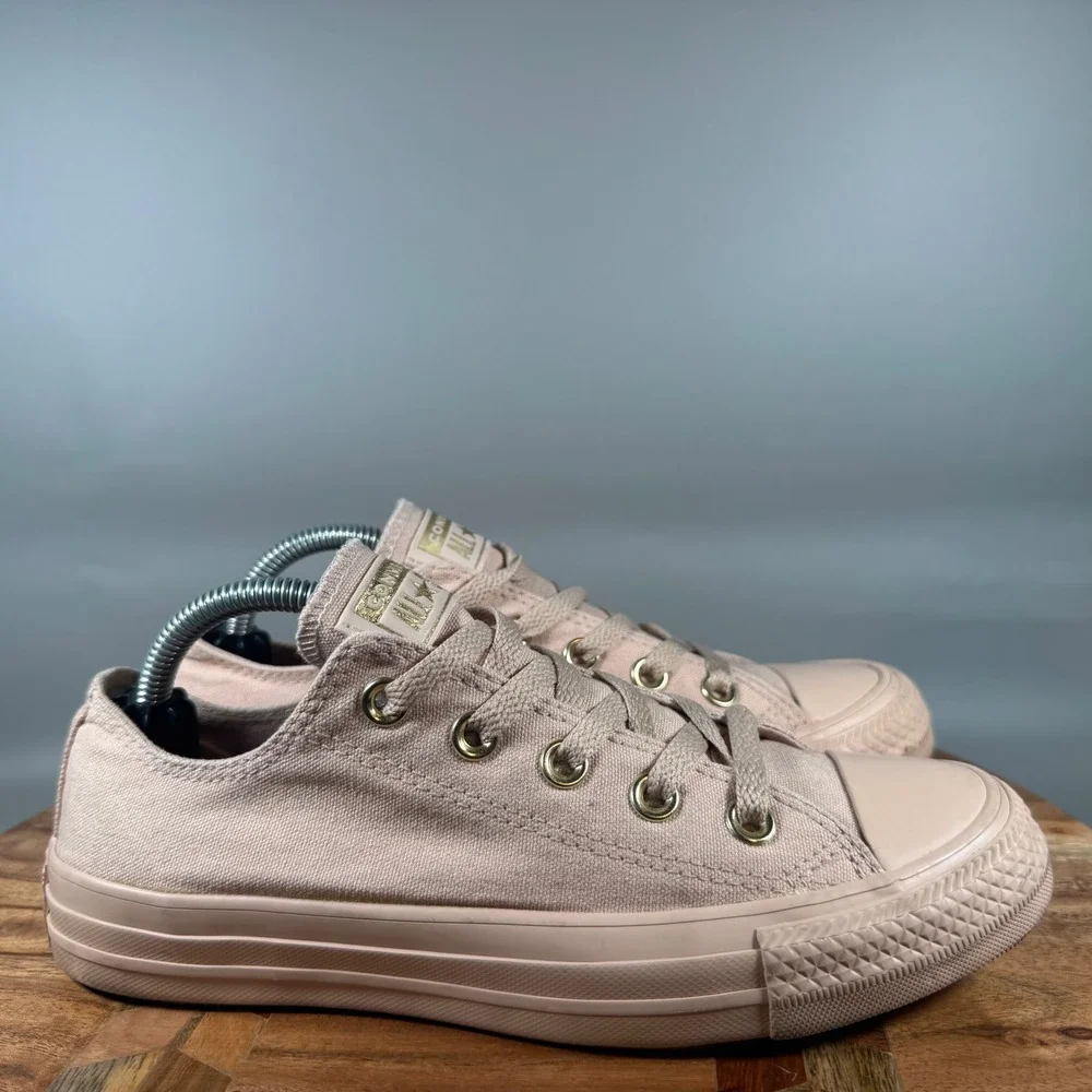 Converse Chuck Taylor All Star Low‎ Top Sneakers Pink Women US 6 EU 36.5